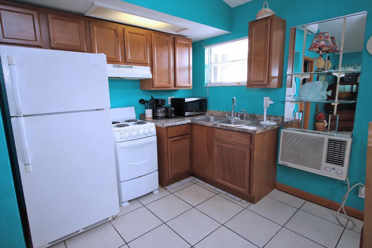 Affordable Beach Condos - One Bedroom Dlx Condos St. Pete Beach Exterior foto