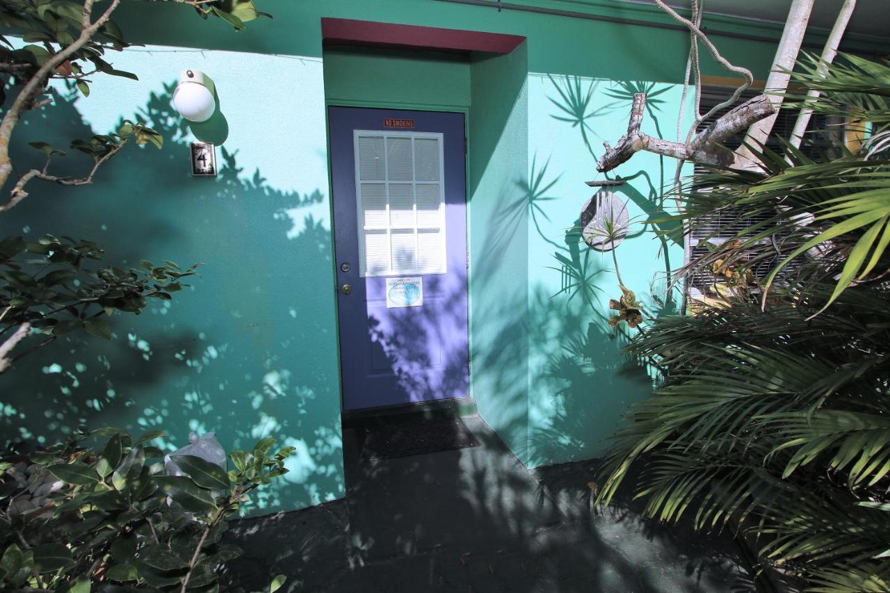 Affordable Beach Condos - One Bedroom Dlx Condos St. Pete Beach Exterior foto
