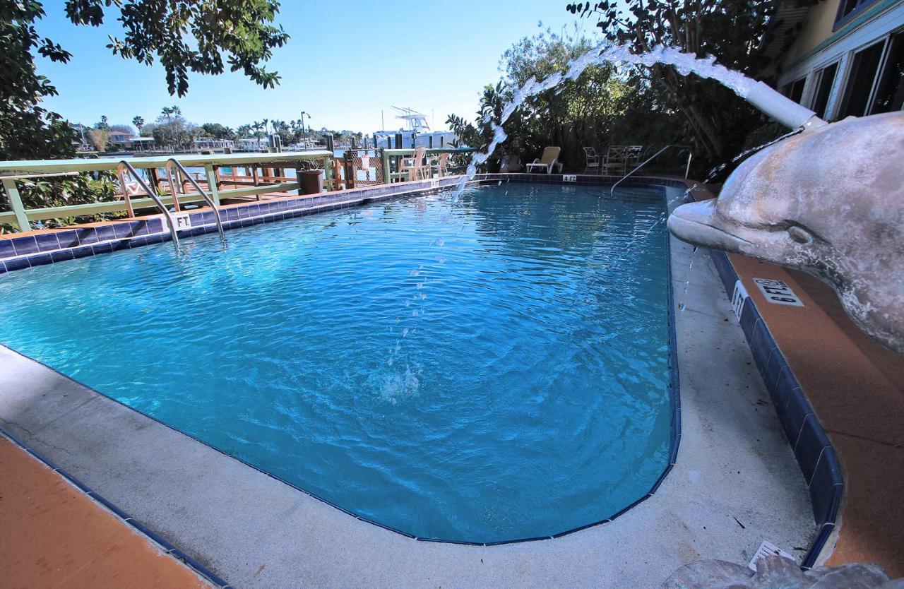 Affordable Beach Condos - One Bedroom Dlx Condos St. Pete Beach Exterior foto